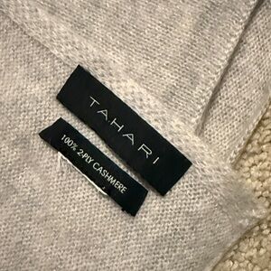 Tahari LIGHT GRAY Cashmere Knit Scarf 100% 2 PLY CASHMERE WRAP SHAWL PASHMINA